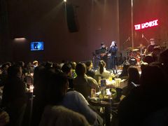 -TZ House音乐现场(来福士中心店)