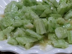 蒜泥黄瓜-大哈福烧烤·海鲜·家常菜(延安三路店)