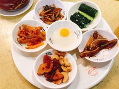 -桥香园云南过桥米线(金马碧鸡店)
