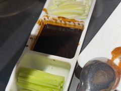 -艳阳天民俗村(公园路店)