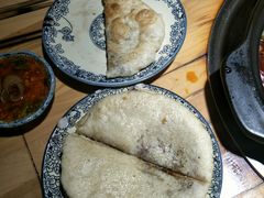 -大众跷脚牛肉馆·非遗传承单位(峨眉山店)