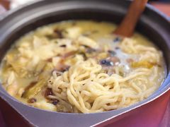 -周鱼小馆石锅酸菜鱼(活力汇店)