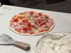 -城市大道红炉披萨烘焙坊