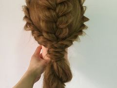-金夫人化妆摄影职业培训学校