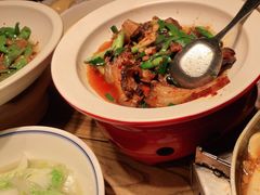 -爱碗亭·鲜炒湖南菜(壹城中心店)
