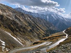 -天山神秘大峡谷