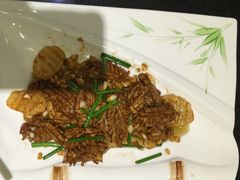 爆炒腰花-闫府私房菜·百年鲁菜(恒隆店)