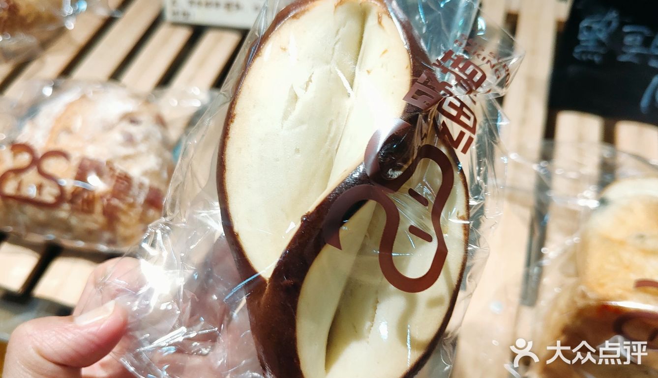 看这面包我就饿了