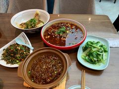 -有红鸡毛店·川菜(建设路店)