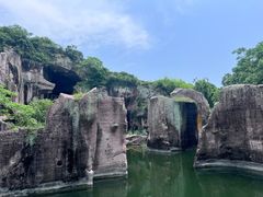 -伍山石窟