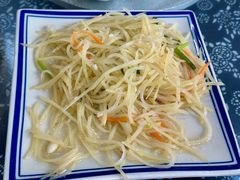 -八两八金·莱芜特色炒鸡(市南漳浦路店)