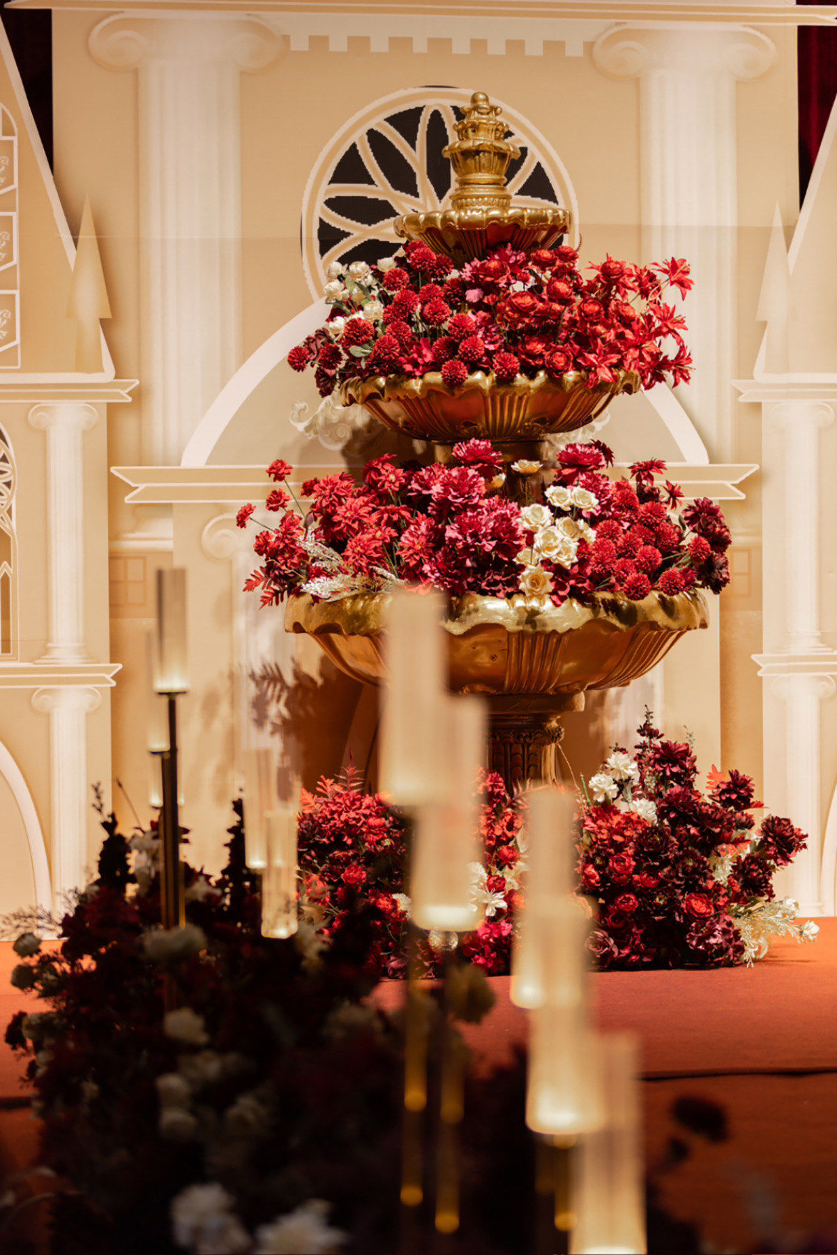 红金欧式城堡婚礼:奢华的永恒