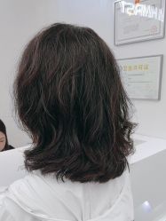 -DO A HAIRSTYLE