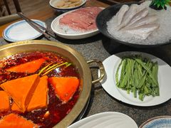 -小天鹅火锅·一线江景洪鼎旗舰店(洪崖洞店)