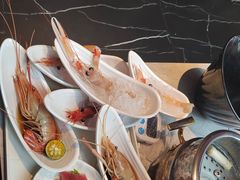 -雍容荟帝王蟹活龙虾展台自助(IFS黑金店)