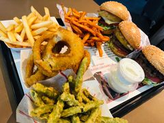 -The Habit Burger Grill 哈比特汉堡(复兴soho店)