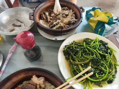 黄鳝煲仔饭-容里煲仔饭(利丰北路店)