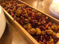 -爱啤精酿·民谣酒馆(滨江店)