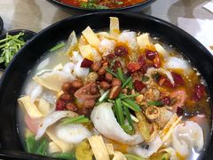 酸汤鱼米线-缘久缘米粉(新街口店)