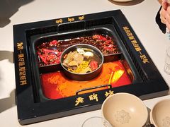 -老牌坊云南鱼豆花火锅(哈西万达店)