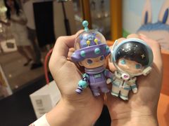 -泡泡玛特POPMART(武汉天地壹方店)