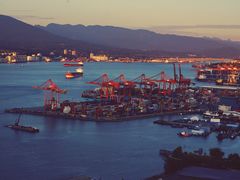 -Top Of Vancouver Revolving Restaurant