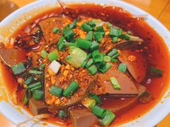 冒鸭血-蓉李记成都名小吃(二七万达店)
