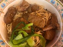 -金杨拉面王小吃面馆·牛三宝面·红烧牛肉粉