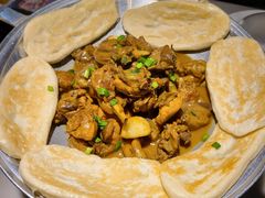 地锅本仔鸡-小菜园新徽菜(镇江丹阳吾悦店)