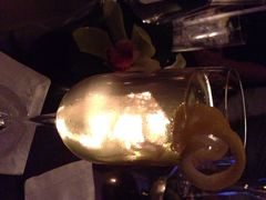 香槟-LONG BAR 廊吧(外滩华尔道夫酒店)