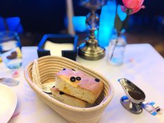 餐前面包-西山人家·二十年老字号农家菜(旺山店)