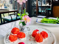 杨梅鳕鱼球-柳莺湖上·湖景餐厅·江南菜(西湖店)