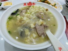 -秦香陕西食府(华贸天地店)
