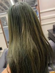 -MODEL'S HAIR