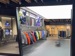 -凯乐石KAILAS(万国奥特莱斯店)