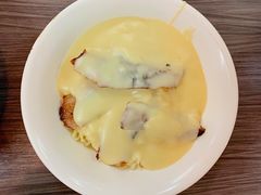 猪颈肉芝士捞公仔面-新记餐厅(香槟大厦店)