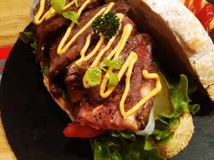 -HIGH FIVE哈福手工汉堡(桂林路店)