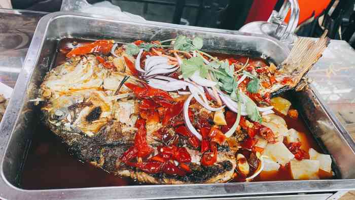 小舅母子烤鱼(万州天生天城店)-"心连心广场连着一片都是烤鱼的地方