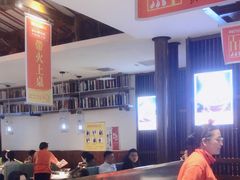 -阿瓦山寨·湘菜现炒·剁椒鱼头王(咸阳总店)