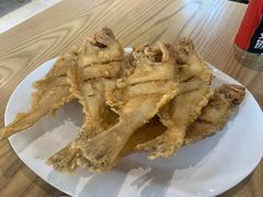 炸偏口鱼-方城小吃店