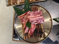 -草家酱蟹炭火烤肉店(珲春南路二店)