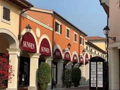 -佛罗伦萨小镇广佛名品奥特莱斯(疏港路店)