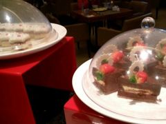 -皇城豪门酒店-美多娜国际美食餐厅
