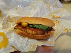 -麦当劳(中二横路店)