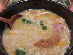 -银米·云南传统过桥米线(双廊黑金冠店)