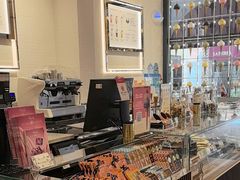 -VENCHI 闻绮(上海佛罗伦萨小镇店)