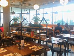 -ROAST coffee & eatery