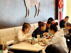 -康师傅私房牛肉面(马泉营奥莱店)