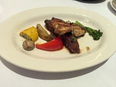 精选牛排拼香煎鸡排-马克西姆俄罗斯餐厅(通亚街店)