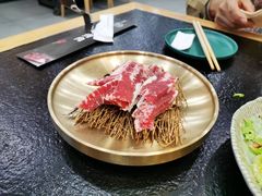 -臻牛烤肉